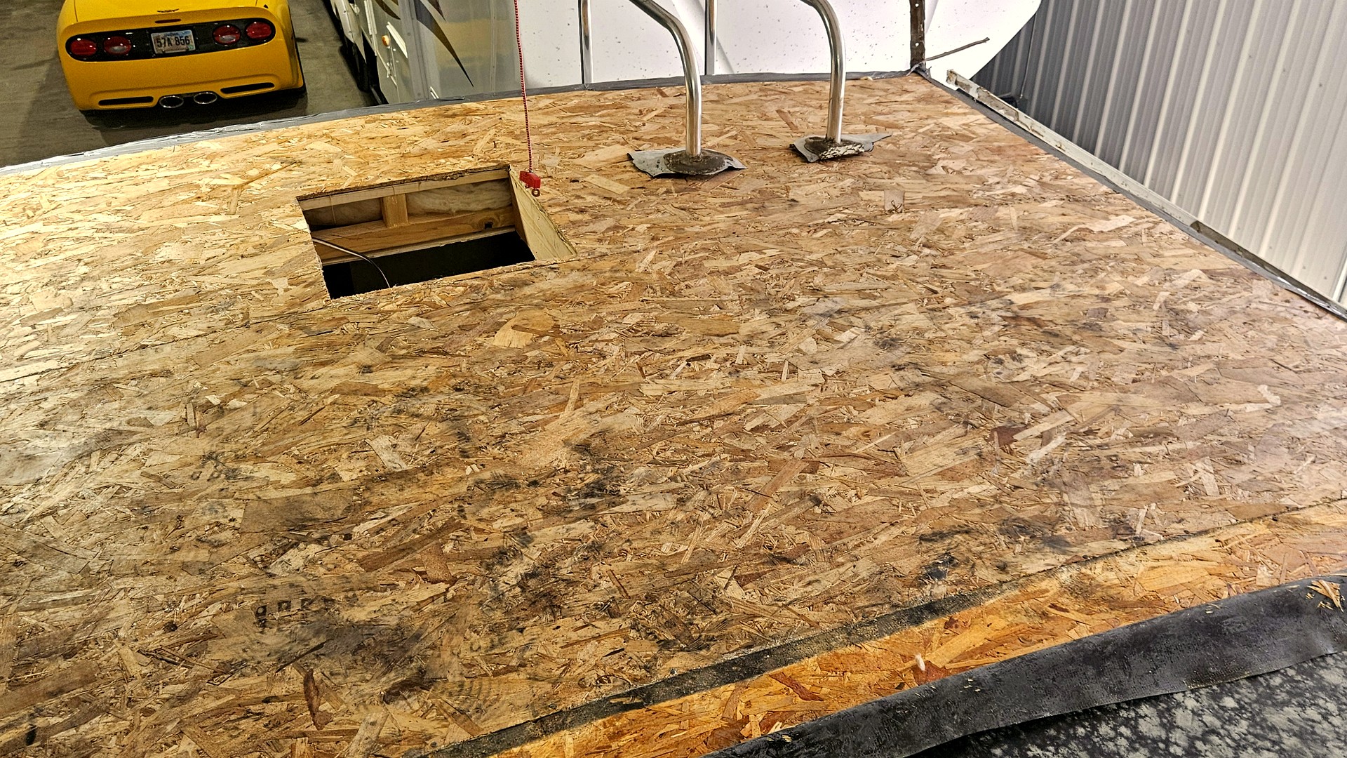 Camper roof sealed into one seamless surface